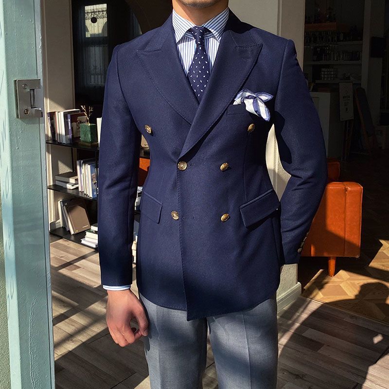 Men’s Fashionable Double-Breasted Suit