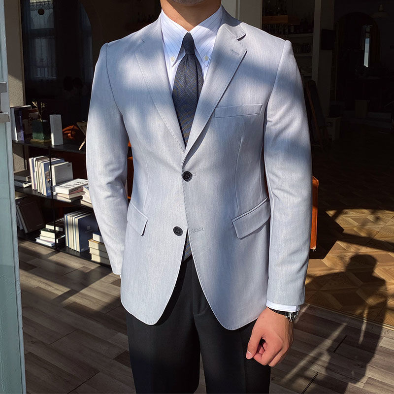 Men’s Fashionable Double-Breasted Suit