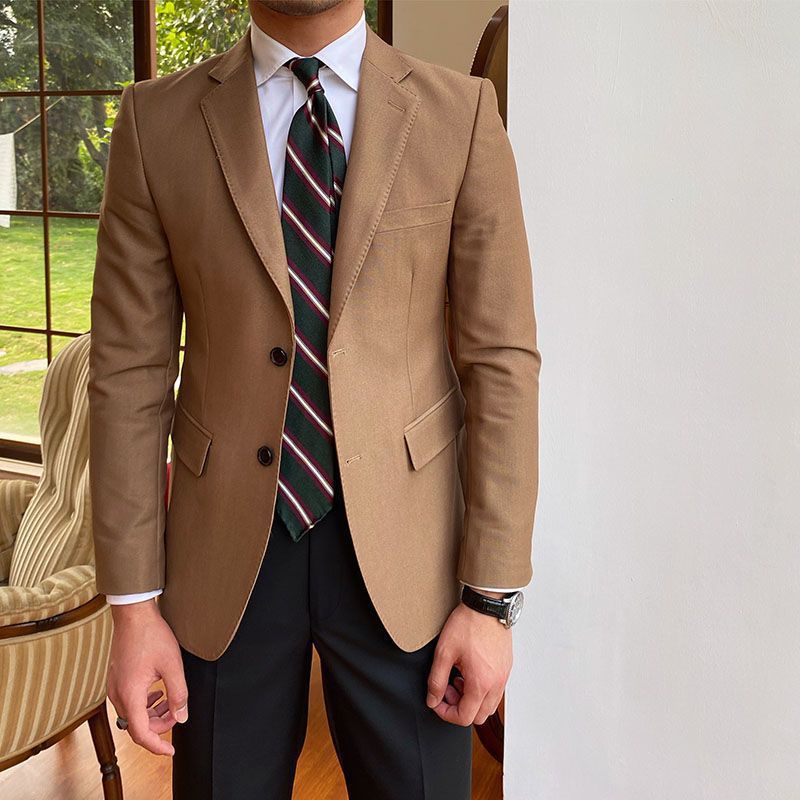 Men’s Fashionable Double-Breasted Suit
