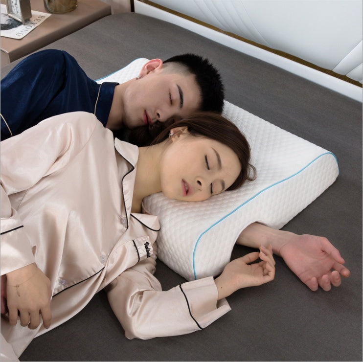 Memory Foam Cuddle Pillow for Coupes
