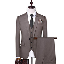 Men’s Elegant Suit for Weddings, Banquets, and Business Occasions