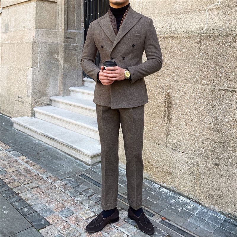Men’s Classic Houndstooth Double-Breasted Suit