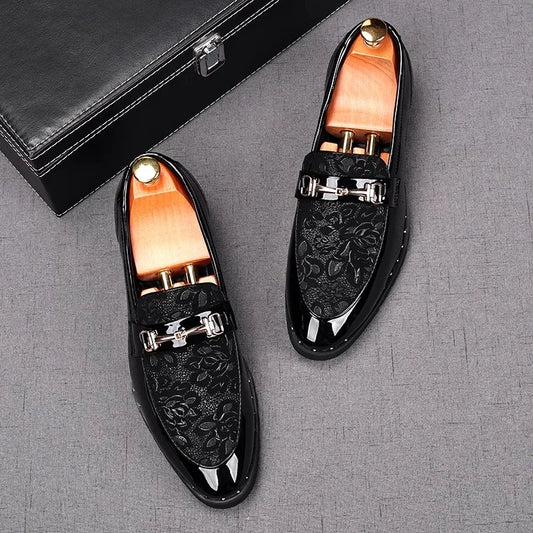 Men’s Black Carved Design Leather Loafers