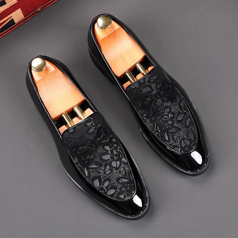 Men’s Black Carved Design Leather Loafers