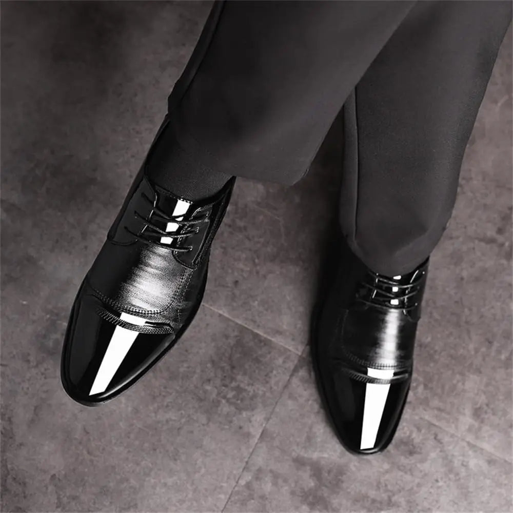 Men’s Polished Leather Oxford Shoes