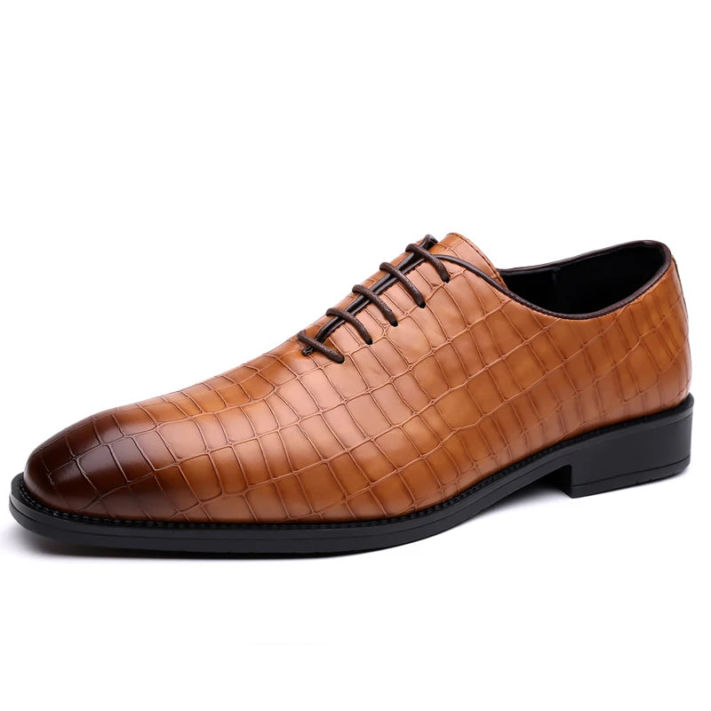 Men’s Carved Lace-up Leather Shoes