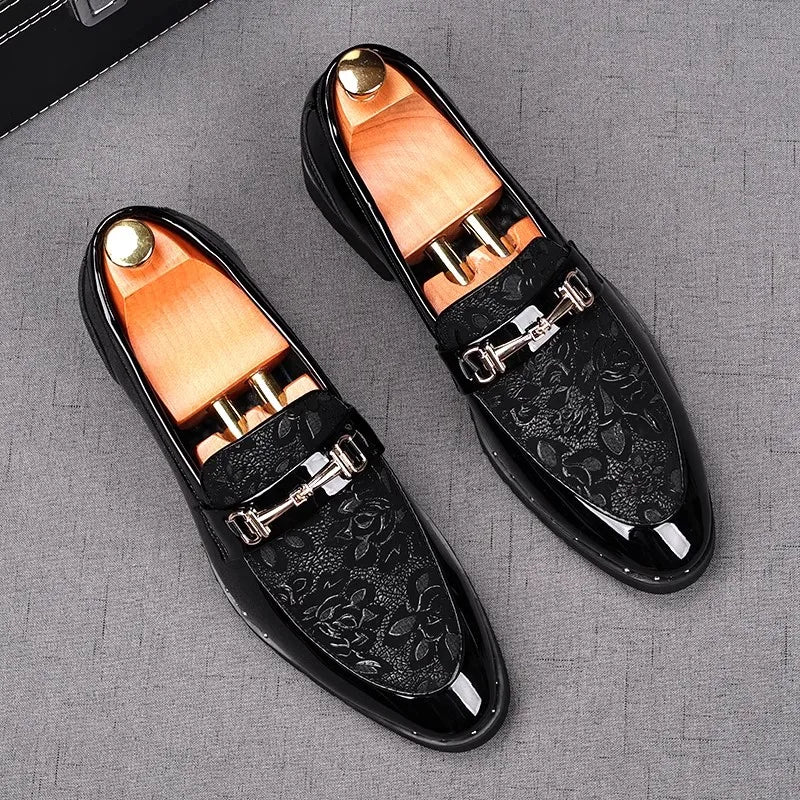 Men’s Black Carved Design Leather Loafers