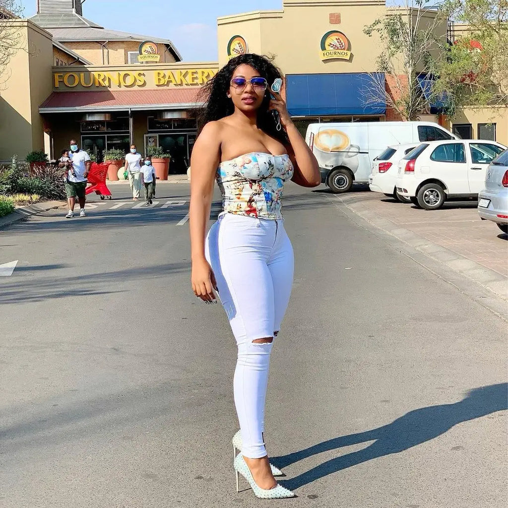 Women's White High-Waist Ripped Jeans