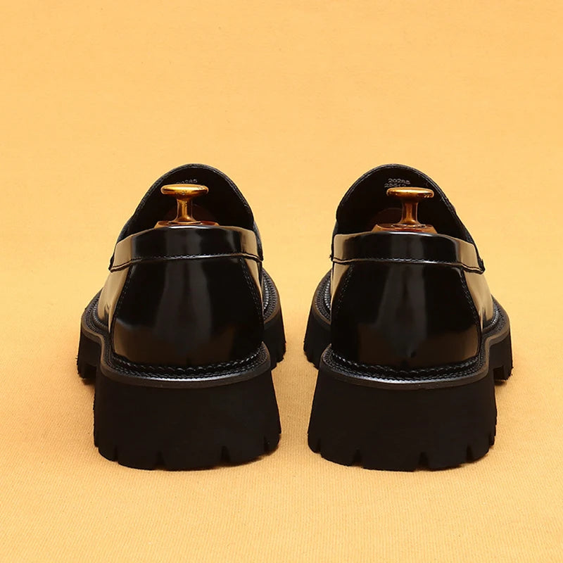 Men’s British Style Glossy Leather Shoes