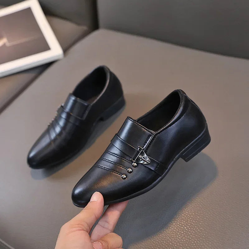 Kids' Soft Leather Low-heeled Board Shoes