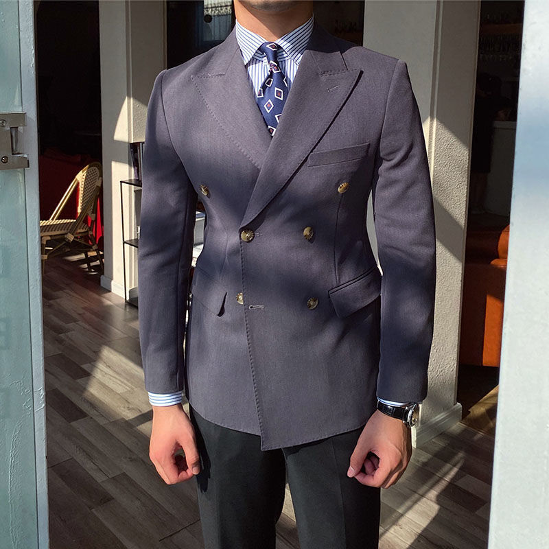 Men’s Fashionable Double-Breasted Suit