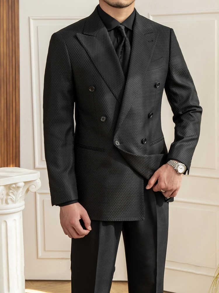 Men’s Textured Style Black Plaid Suit