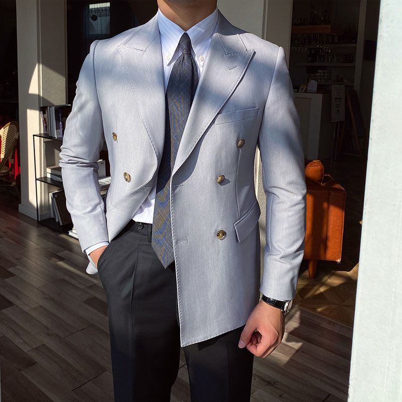 Men’s Fashionable Double-Breasted Suit
